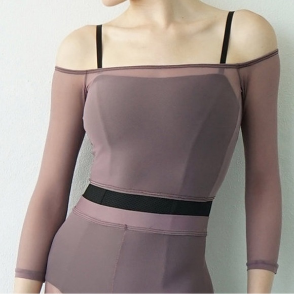 Jule Dancewear meshie crop top - Picture 1 of 3